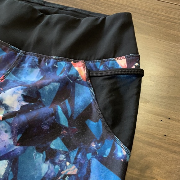 Hyba multicoloured & mesh capris - Picture 3 of 6